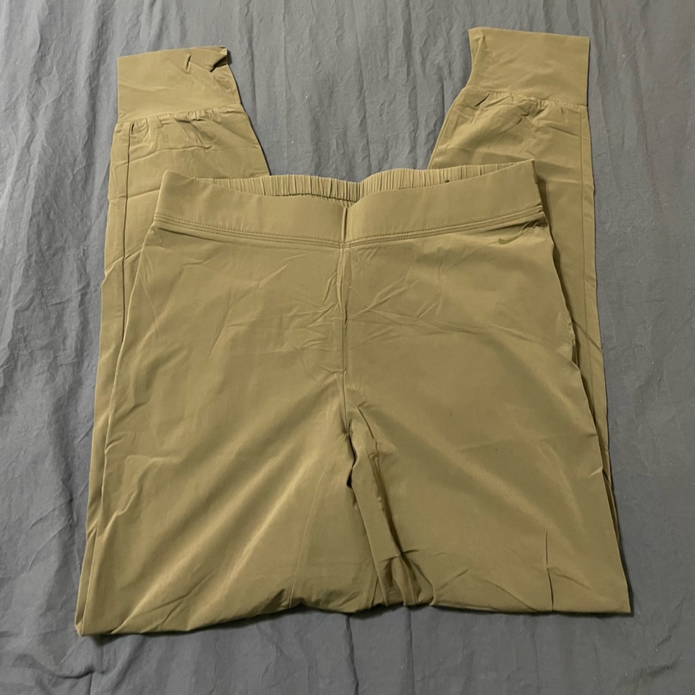 Nike lightweight jogger